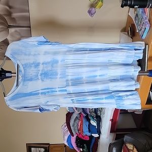 Crown & Ivy, mini dress, 2x, short sleeve. Perfect condition